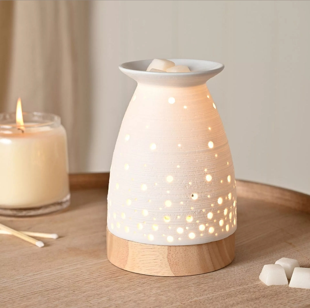 Hestia Ribbed Aroma Lamp